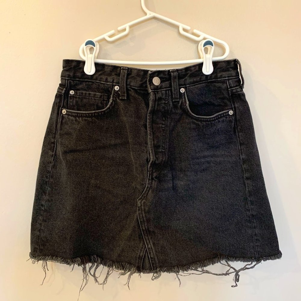 H&M- Black jean skirt
